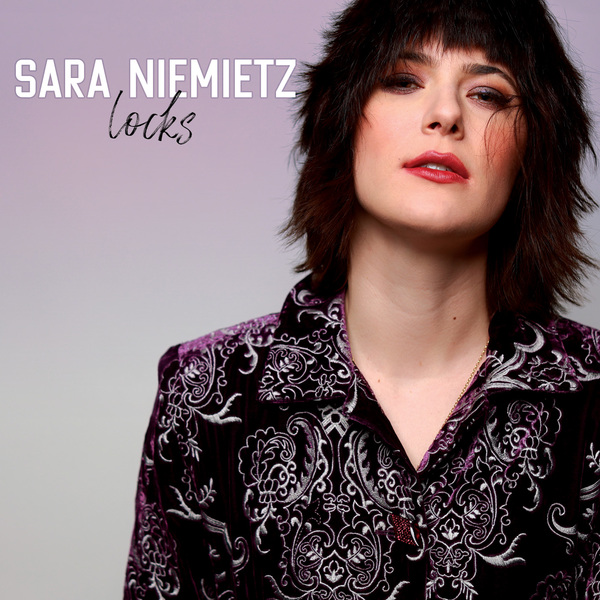 Sara Niemietz, Locks single